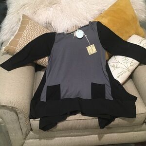 Comfy USA Black and Gray Tunic Top